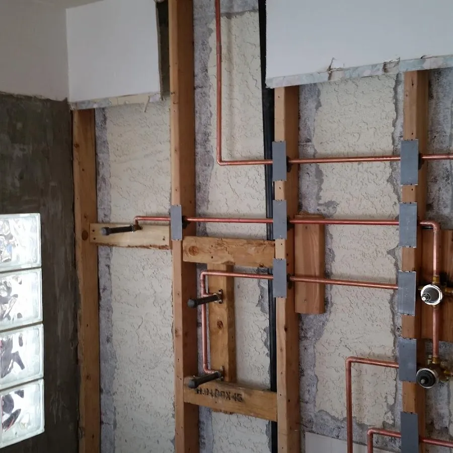 Copper pipe installation for Emergency Plumber in Hewitt